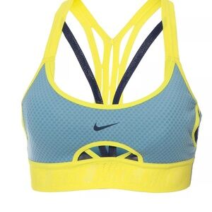 Nike Women's Indy Ultrabreathe Sports Bra